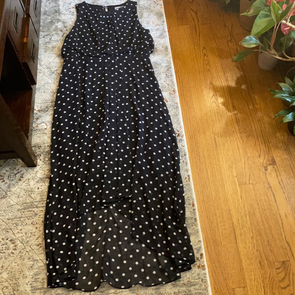 Very nice long sleeves dress by shelby and palmer